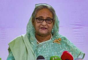 Bangladesh younger protesters want their PM to resign