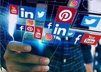 Social-Media-Employee's-Federal-Government -bans-